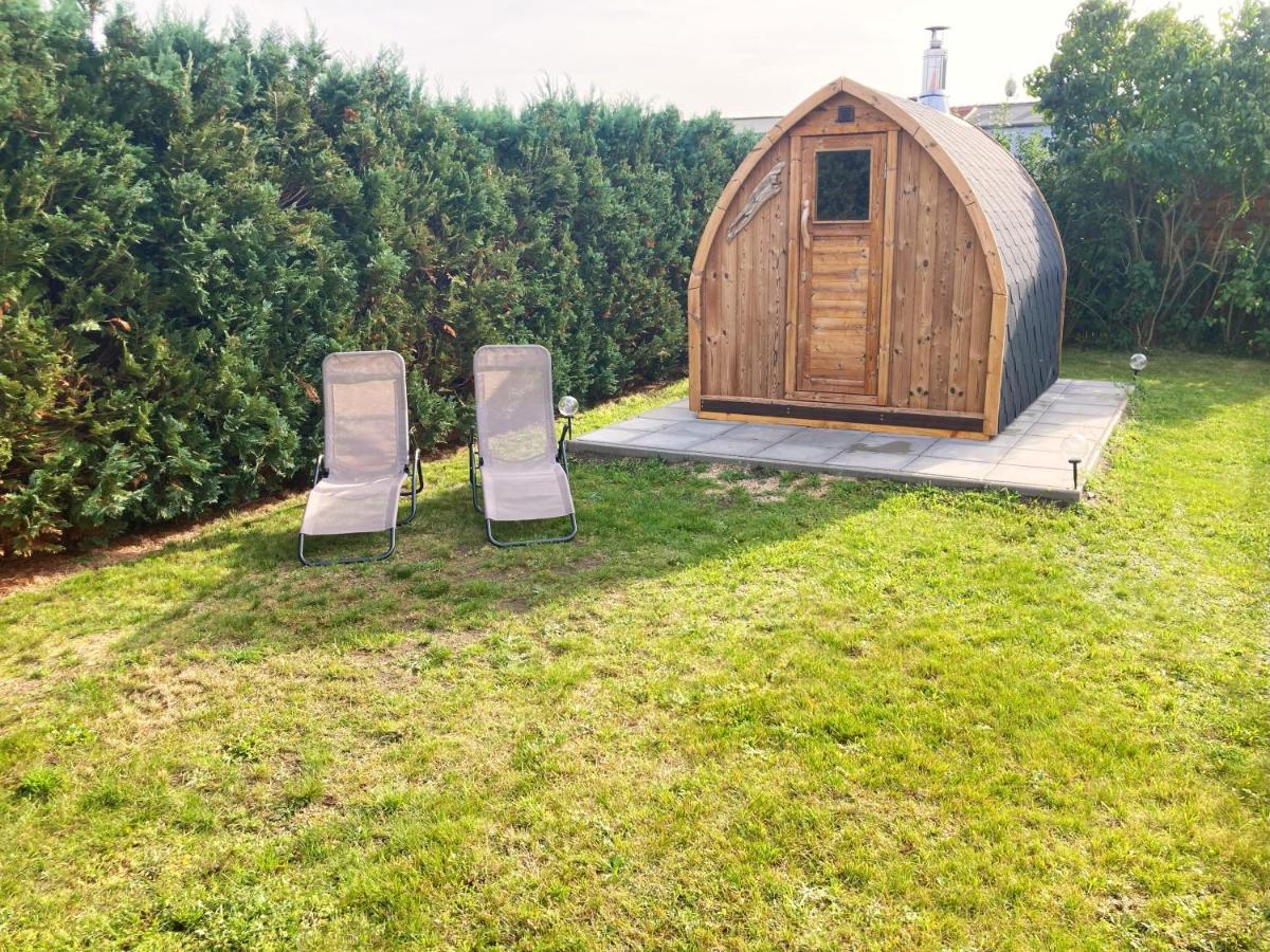 Lehmhaeuschen Mit Sauna Tangermuende Luaran gambar